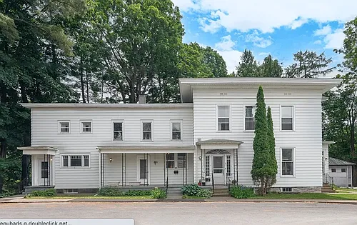 10 Lawn Ave Photo 1