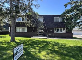 746 Russell Rd APT 5, Waterloo, IA 50701