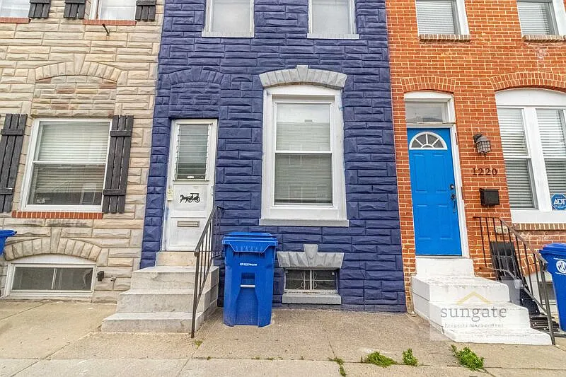 2 bed, 2.0 bath, 1104 sqft, $1,000 — Photo 1