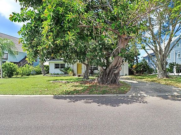 3rd image of 388 12TH AVENUE