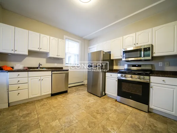 63-65 Dana St #8, Cambridge, MA 02138