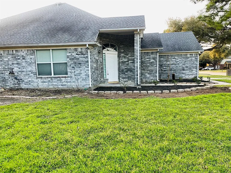 20803 Lavenderwood Dr — Photo 7