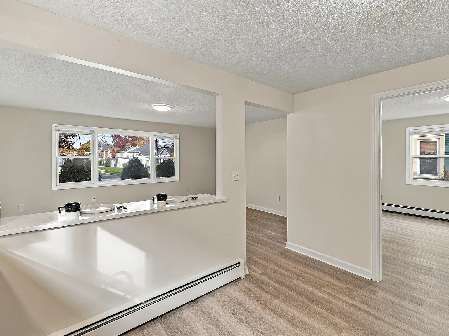 4 bed, 1200 sqft, $3,200 — Photo 4
