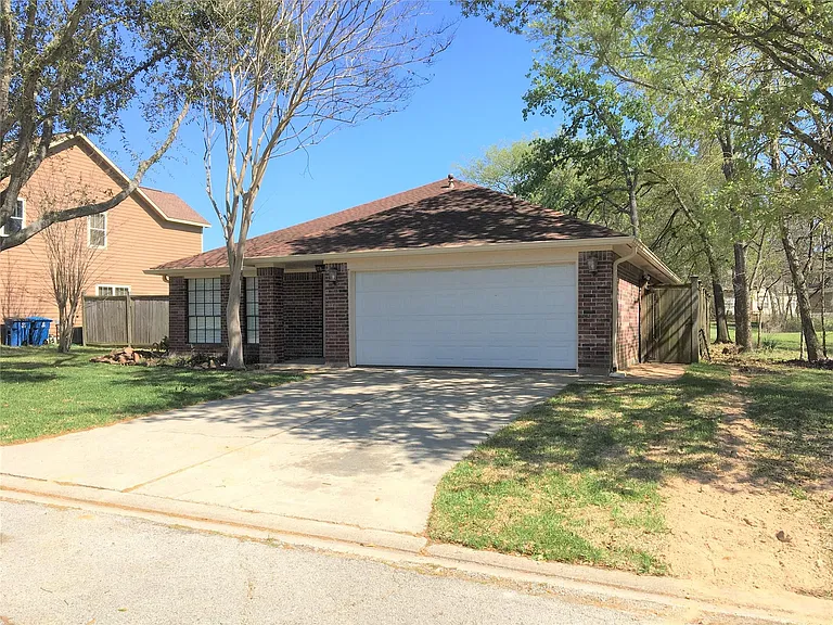 12944 Orion Ct — Photo 2