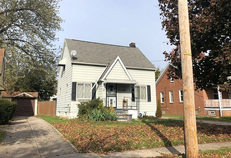 1st image of 8707 Bancroft Ave