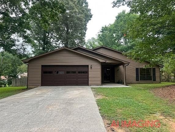 1st image of 415 Hickory Fork Ct