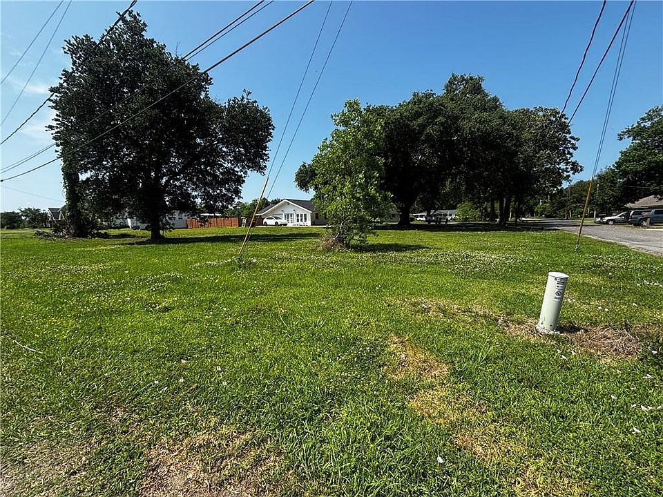 2nd image of 500 Bernard Ave