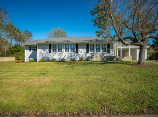 632 W Shore Dr, Swansboro, NC 28584