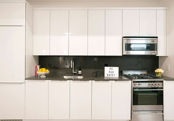 3rd image of 180 Water St APT 1008