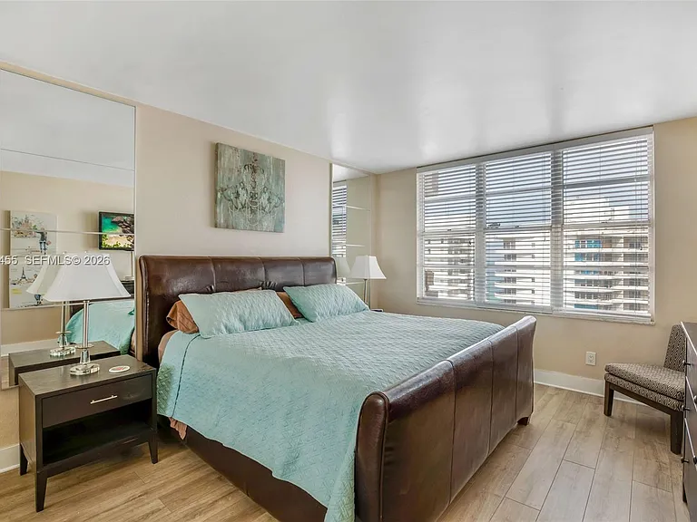 5600 Collins Ave #16B — Photo 14