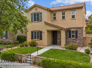 28541 Vista Del Rio Dr, Valencia, CA 91354