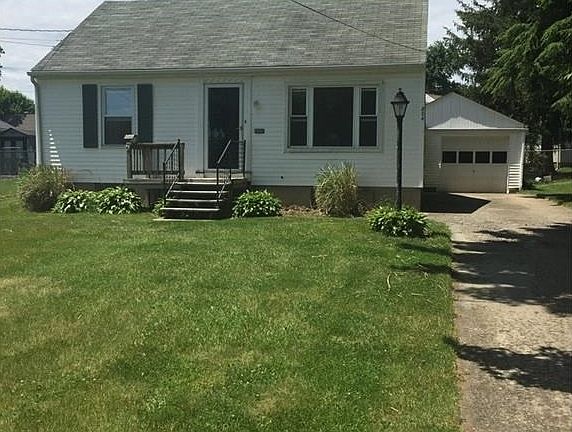 3rd image of 804 S Belle Vista Ave