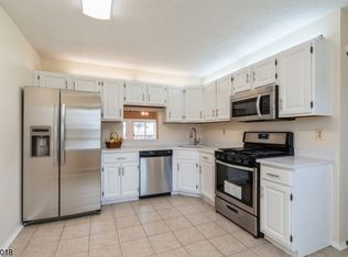 1707 Doolittle Dr, Bridgewater, NJ 08807