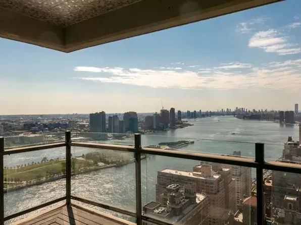 425 E 58th St APT 40H, Manhattan, NY 10022