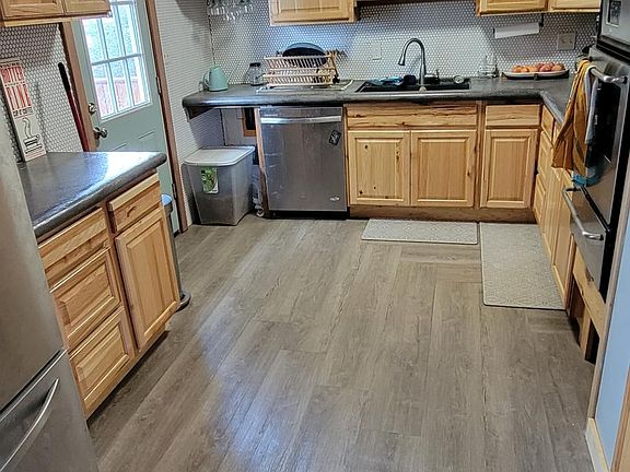 5th image of 416 S 26th St