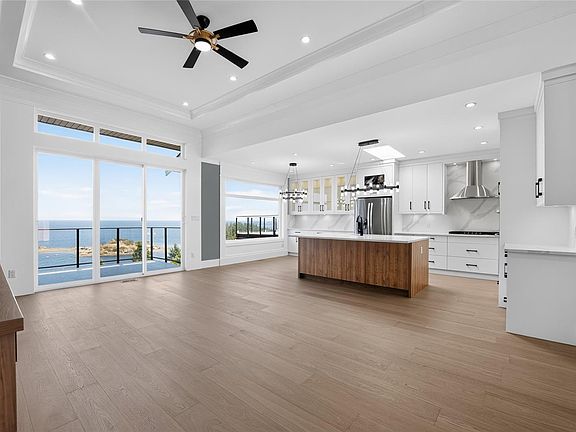 5th image of 3856 Gulfview Dr