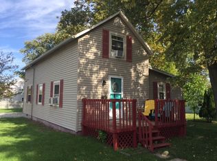 956 W Centennial St, Nappanee, IN 46550