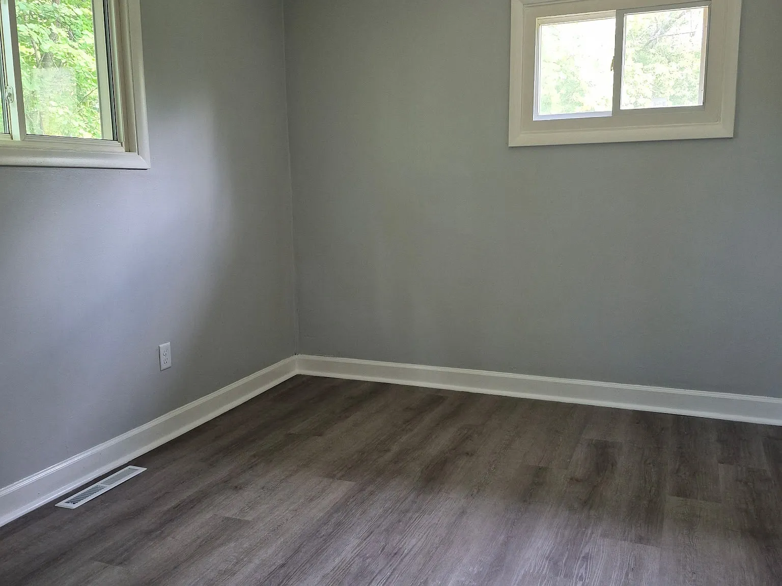 3 bed, 900 sqft, $1,495 — Photo 2