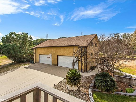 3rd image of 28450 Live Oak Canyon Rd