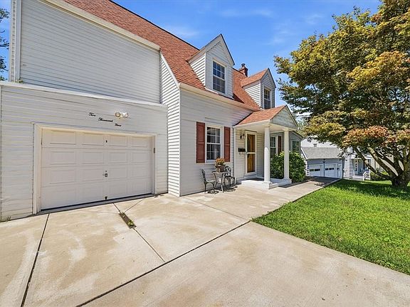 3rd image of 2009 Circle Dr
