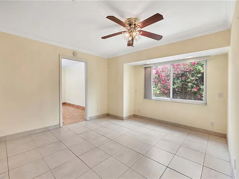 639 S Pompano Dr — Photo 24