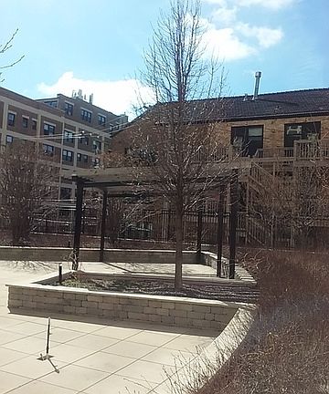 3rd image of 3930 N Pine Grove Ave APT 409