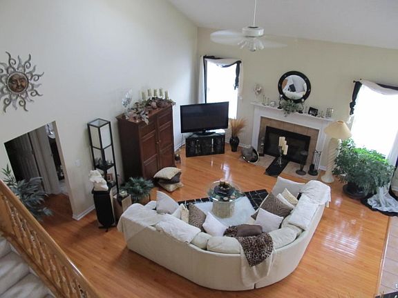 4th image of 6072 Haybury Dr