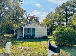 415 Walnut Dr SE, Social Circle, GA 30025