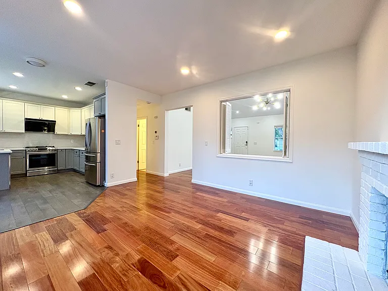 1608 Mission Springs Cir — Photo 3