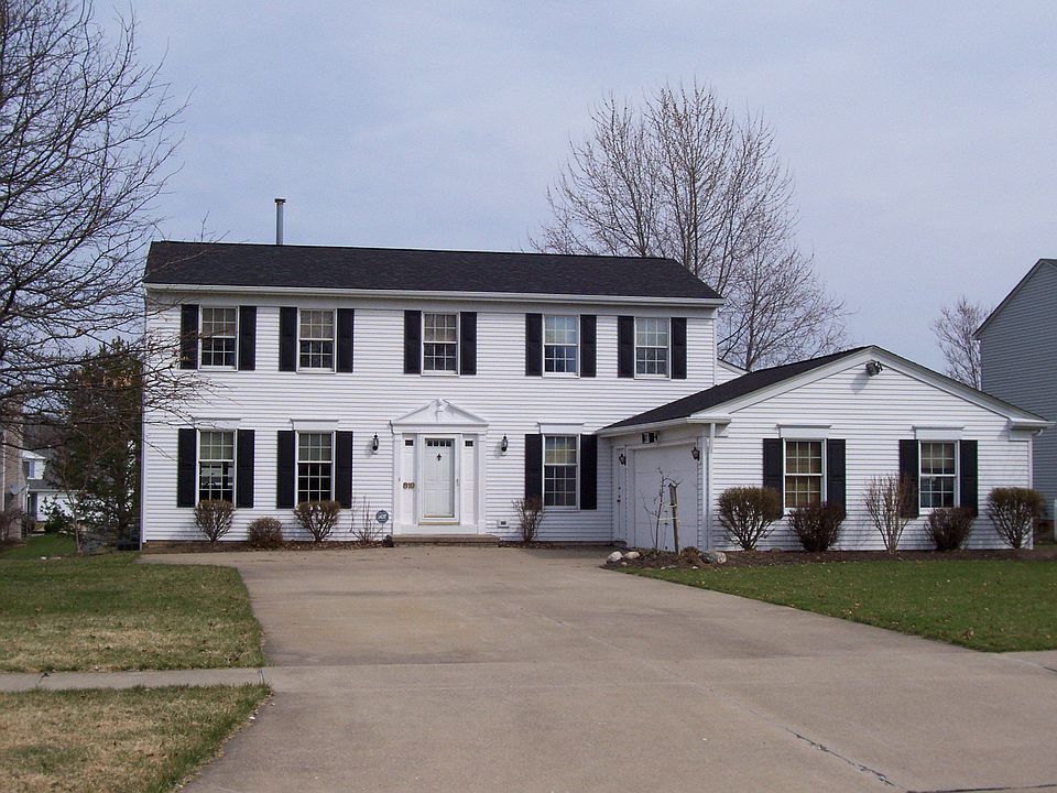 1st image of 819 Lakeview Dr