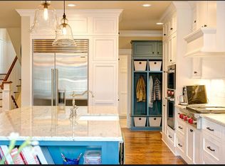 2114 N 75th St, Seattle, WA 98103