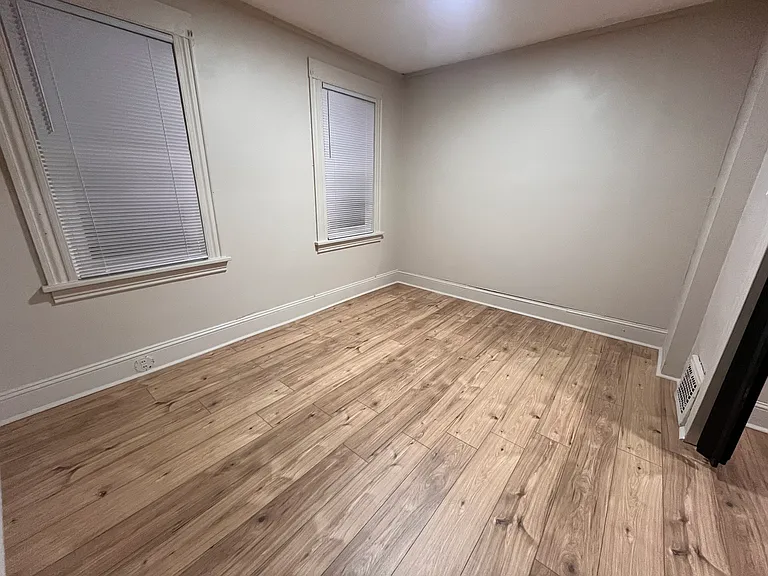 196 Avon St #1 — Photo 16