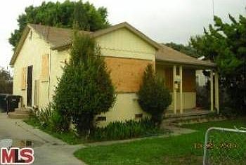 1st image of 3909 W 107th St