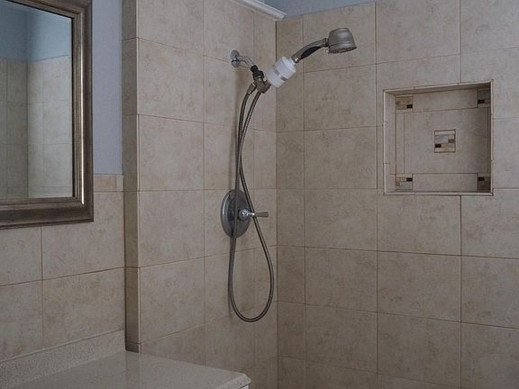 5th image of 830 Rossi Dr