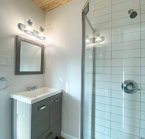 321 38th St #3 — Photo 25