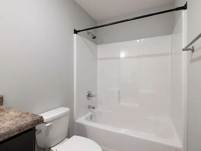 331A W Summit St — Photo 17