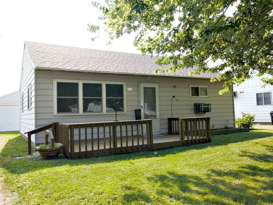 1st image of 906 Villa Ter