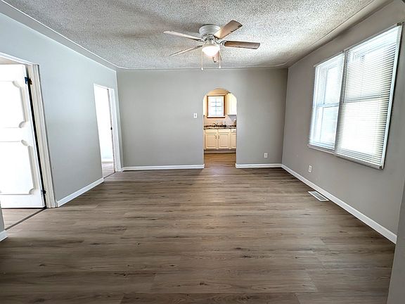 3rd image of 1709 Ray St