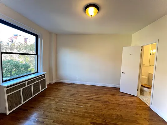 Rented by Oxford Property Group | media 22