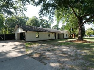 1501 Azalea Dr, Waynesboro, MS 39367