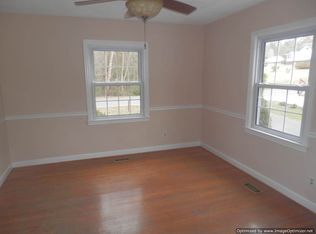 205 S Oak St, Robbins, NC 27325