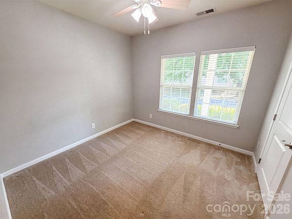 4th image of 1006 Oakmere Rd