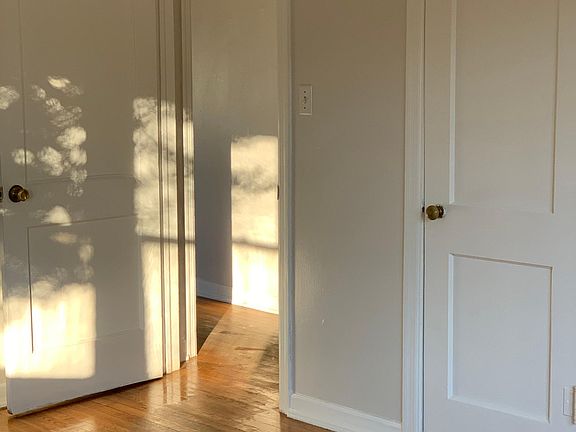 5th image of 1206 N Oakland Ave