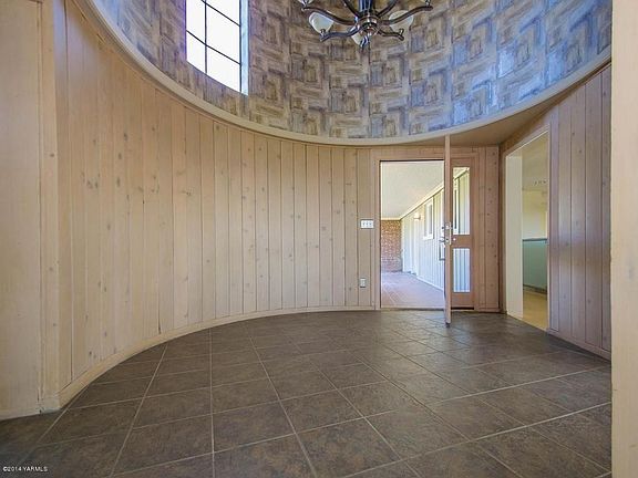 Domed Entry Makes a Statement!