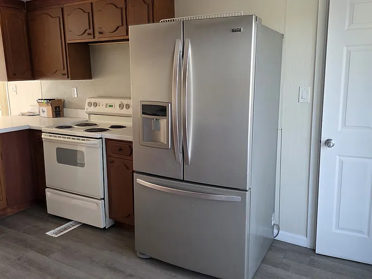 158 Parkway Dr — Photo 7