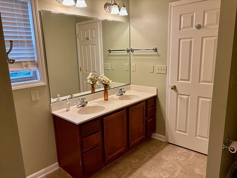 4710 Bay Cove Ct — Photo 33