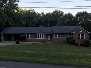 4291 Sunnydell Dr, Winston Salem, NC 27106