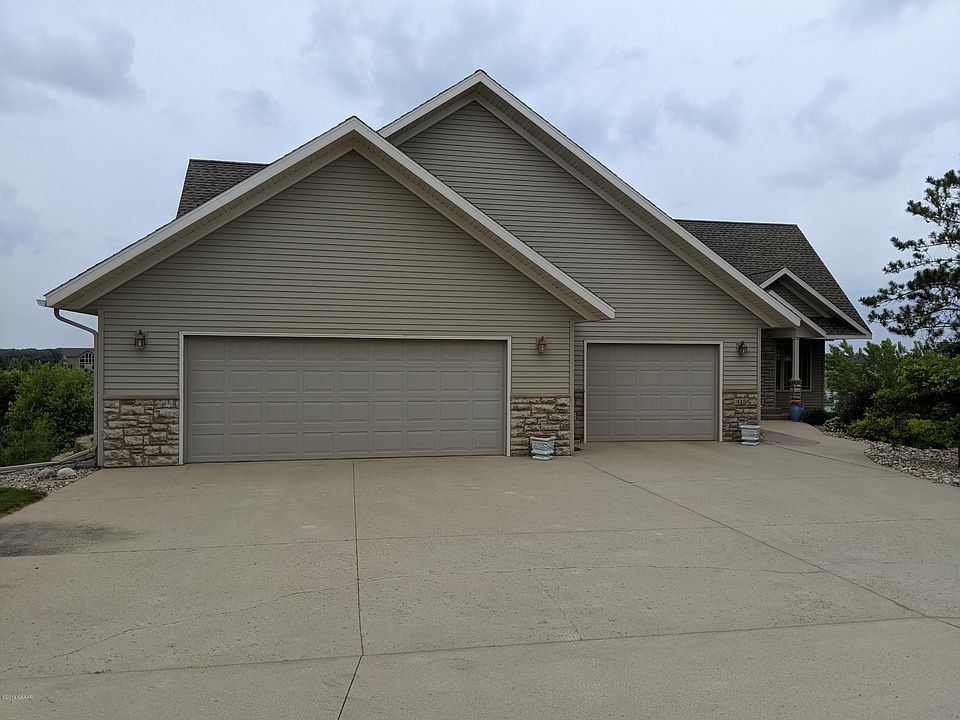1st image of 415 Eide Circle Dr