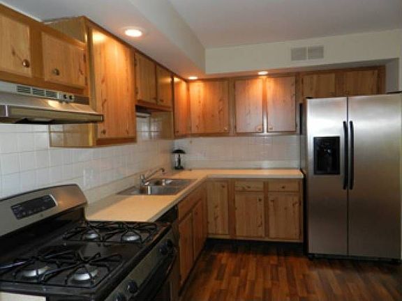 KITCHEN APPLIANCES
