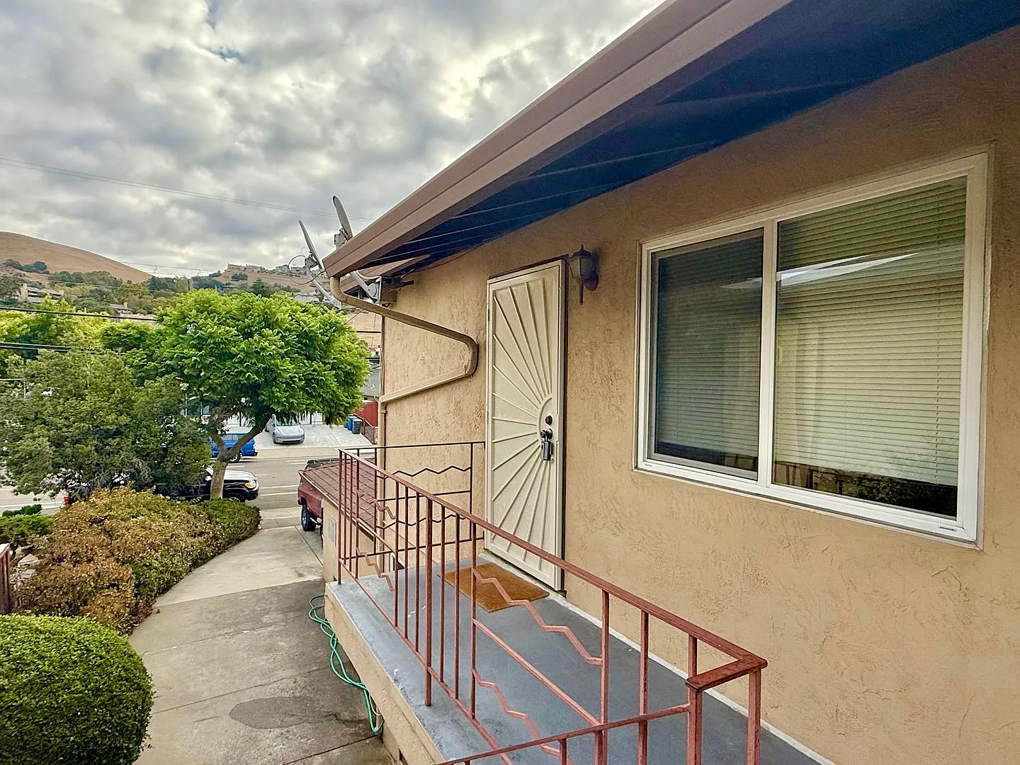 29885 Vanderbilt St. — Photo 3